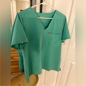 FIGS Scrub Top - Catarina One-Pocket - Surgical Green - LARGE